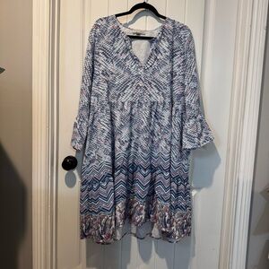 Beautiful Patterned Blue and White Women's Dress Size 2X